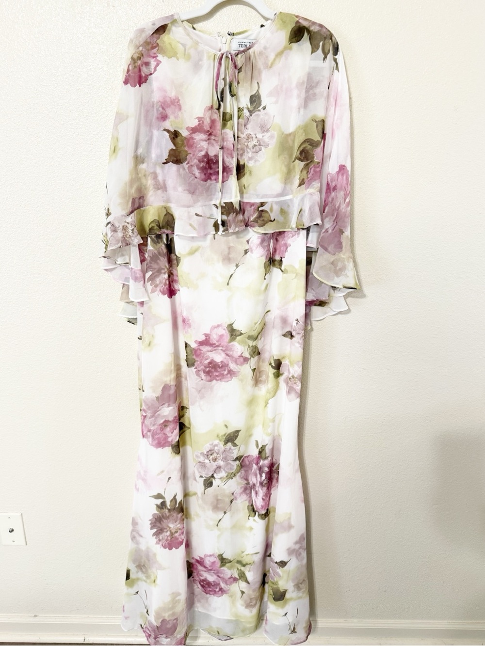 Teri Jon by Rickie Freeman Floral Chiffon Ruffle Capelet Gown Cream Green Pink - Picture 10 of 14